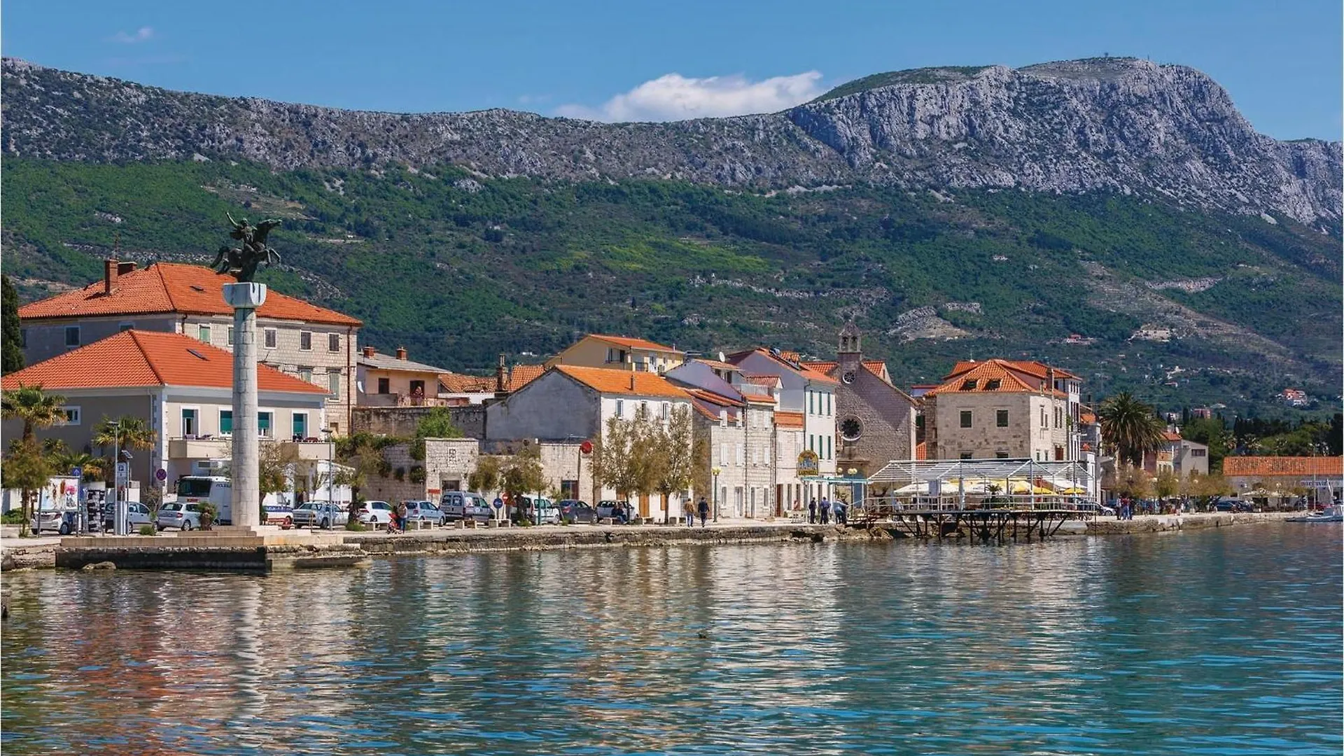 Nice Home In Kastel Stari With Jacuzzi Croatia