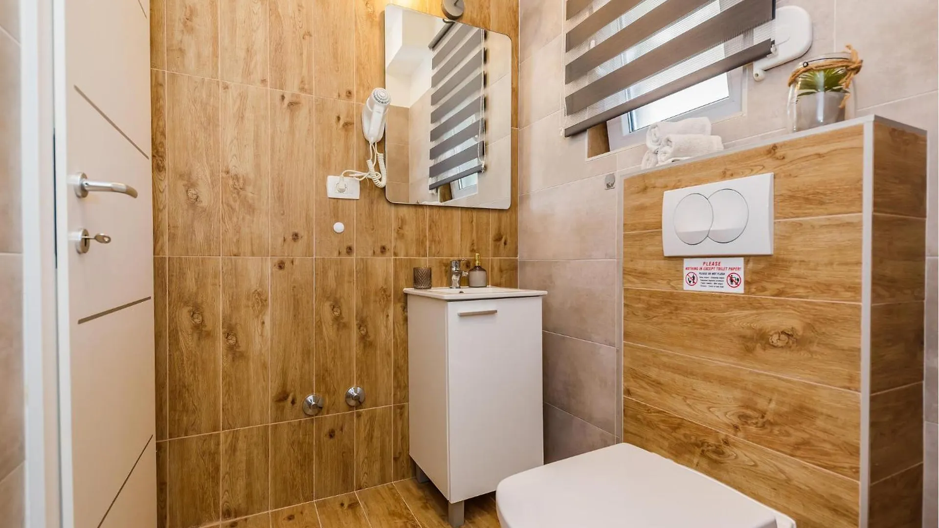 Nice Home In Kastel Stari With Jacuzzi 0*,  Croatia